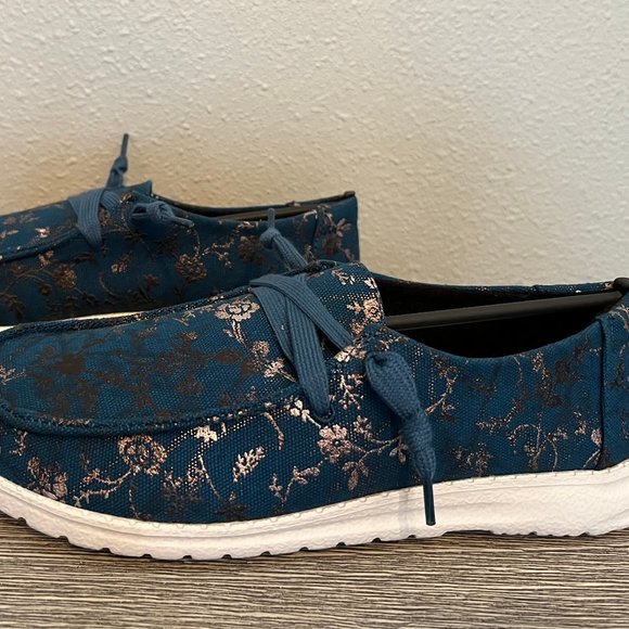 Gipsy Jazz Canvas Slip On Shoes - NWOT - Picture 2 of 6